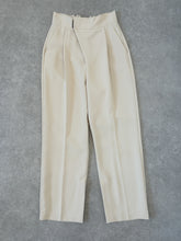 画像をギャラリービューアに読み込む, HIGH-WAISTED FRONT WRAP PANTS