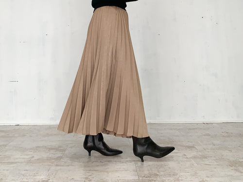 SHINY PLEATED SKIRT